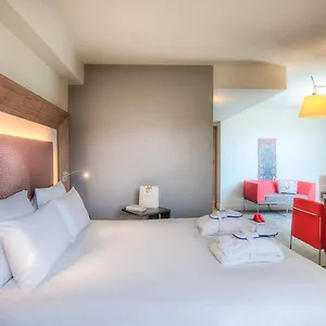 Novotel Centre Prado Velodrome Otel